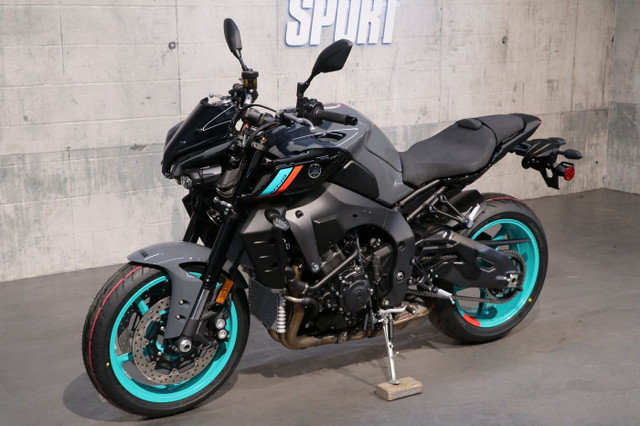2023 Yamaha MT-10 in Sport Touring in Laurentides - Image 2