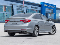 Elegance meets efficiency. The 2016 Hyundai Sonata 2.4L Limited offers a sophisticated driving exper... (image 4)