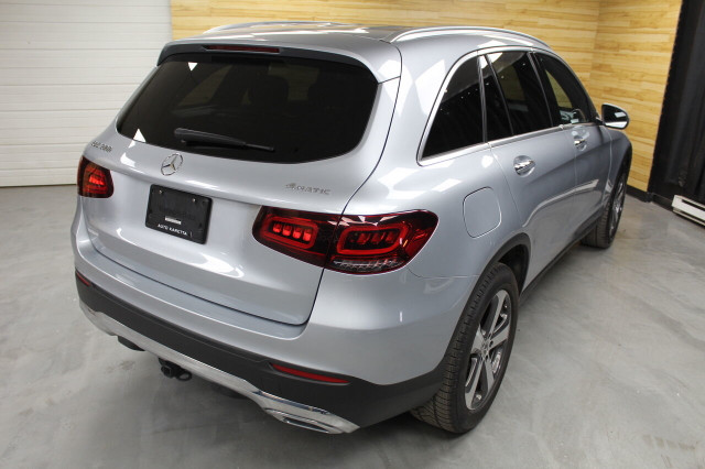 2022 Mercedes GLC 300 4MATIC/PANORAMIC/NAVI/CAM/LED/MAGS 19'' in Cars & Trucks in Laval / North Shore - Image 4