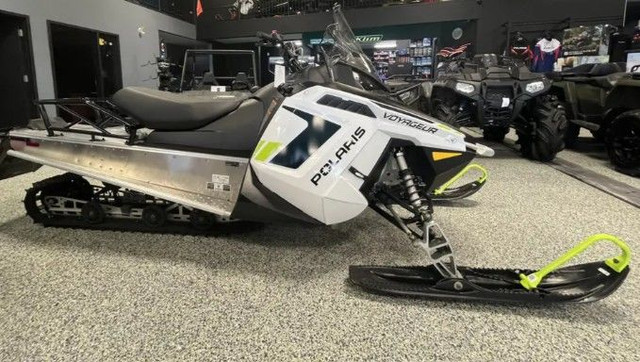 2025 Polaris VOYAGEUR 550 144 $76 B/W WITH ZERO DOWN ✅ in Snowmobiles in Strathcona County