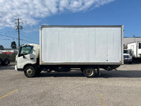 2017 HINO TRUCK 195;Medium Duty Trucks - VAN-DRY CARGO - DELIVERY Penske Location 632 BELGRAVE WAY D... (image 3)
