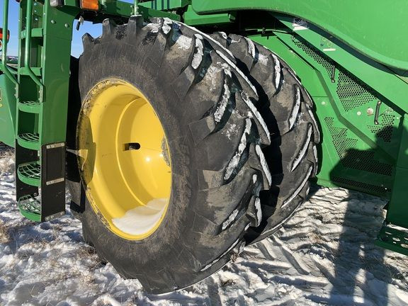 2021 John Deere T670 in Farming Equipment in Medicine Hat - Image 3