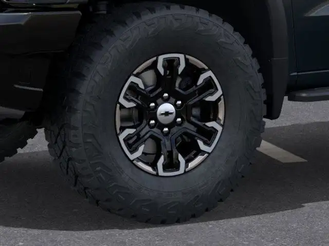 2025 Chevrolet Silverado 1500 ZR2 in Cars & Trucks in Calgary - Image 10