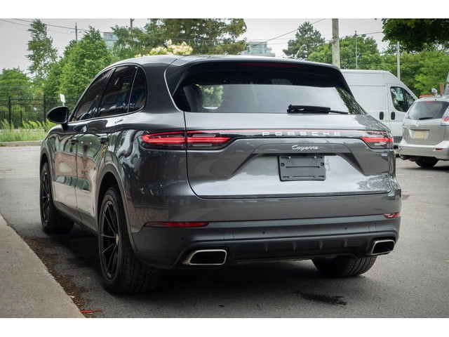 2022 Porsche Cayenne in Cars & Trucks in Markham / York Region - Image 4