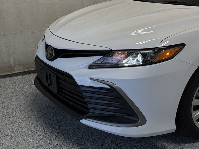 2022 Toyota Camry LE - Adaptive Cruise Control, Bluetooth, Backu in Cars & Trucks in Strathcona County - Image 4
