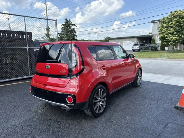2017 Kia Soul SX Turbo in Cars & Trucks in Ottawa - Image 6