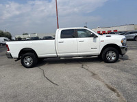 Clean Car Fax**Ram 2500**Big Horn**Crew Cab**6.4L**V8**Hemi**4x4**3.73 Rear Axle Ratio**40/20/40 Ben... (image 6)