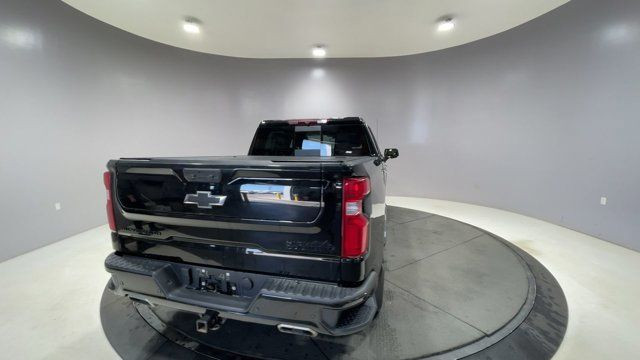 2023 Chevrolet Silverado 1500 High Country - CLEAN CARFAX - ONE  in Cars & Trucks in Strathcona County - Image 2