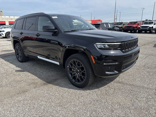 2025 Jeep Grand Cherokee L Summit Reserve in Cars & Trucks in Mississauga / Peel Region - Image 3