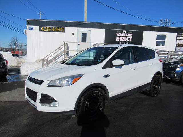 2013 Ford Escape SE 4WD CLEAN CARFAX!! in Cars & Trucks in City of Halifax