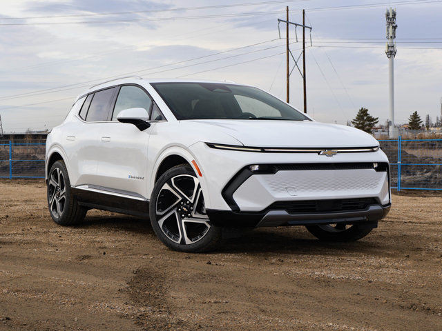 2025 Chevrolet Equinox EV LT in Cars & Trucks in Edmonton - Image 2