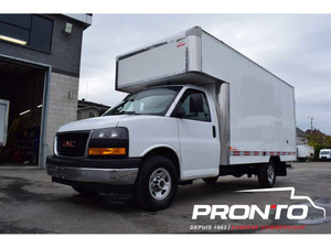 2022 GMC Savana 3500 ** Cube 14 pieds Deck ** V8 6.6L ** RARE **