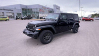 Four Wheel Drive. Cloth Interior. 12.3 Inch Touchscreen. Bluetooth. Apple CarPlay/Android Auto. Remo... (image 4)