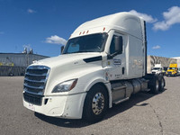 2021 FREIGHTLINER T12664ST;Heavy Duty Trucks - Conventional Truck w/ Sleeper Penske Location 37 WEST... (image 2)