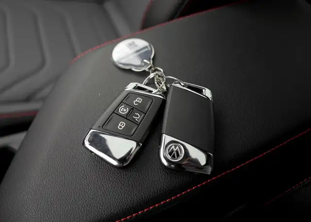 2025 Volkswagen Jetta GLI SUNROOF, REMOTE STARTER, KEYLESS ENTRY dans Autos et camions dans Région de Mississauga/Peel - Image 33