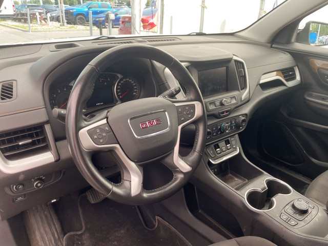 2021 GMC Terrain SLE *SIÈGES CHAUFF* CARPLAY BLUETOOTH USB *BAS  in Cars & Trucks in Laurentides - Image 3