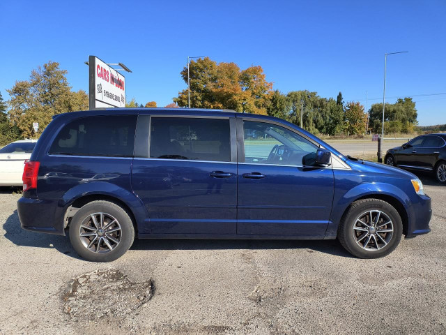 2017 Dodge Grand Caravan SXT Premium Plus in Cars & Trucks in London - Image 2
