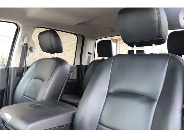 2022 Ram 1500 Classic SLT LUXURY EDITION CREW 4X4, LOADED/LEATHE in Cars & Trucks in Winnipeg - Image 4