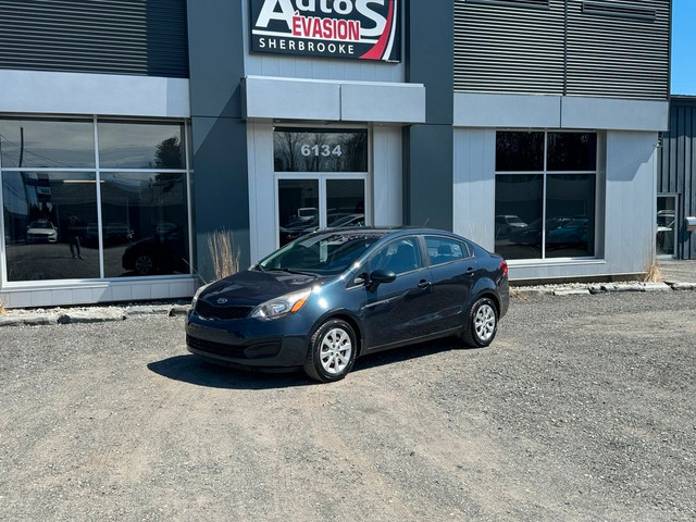  2014 Kia Rio LX + BLUETOOTH + BAS KILO + INSPECTÉ in Cars & Trucks in Sherbrooke