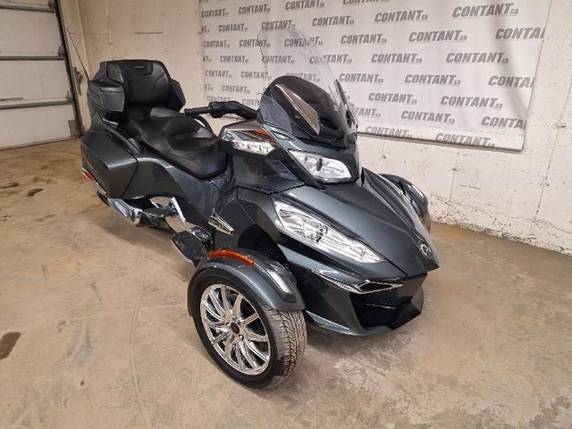 2017 Can-Am SPYDER RT LIMITED SE6 in Touring in West Island - Image 2