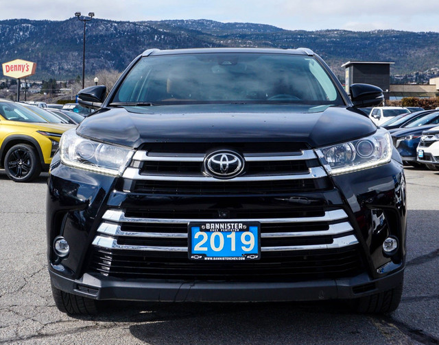 2019 Toyota Highlander Limited in Cars & Trucks in Penticton - Image 2