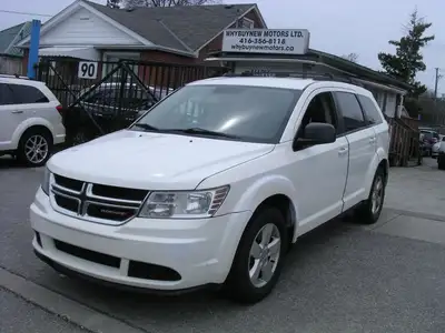 SE! AUTO! POWER WINDOWS! POWER LOCKS! CRUISE CONTROL! ICE COLD A/C! ALLOY RIMS! PUSH START! BLUETOOT...