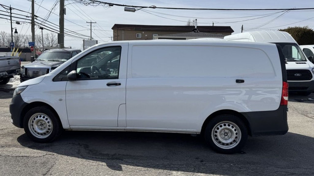 2017 Mercedes-Benz Metris fourgonnette utilitaire 126 in Cars & Trucks in Laval / North Shore - Image 2
