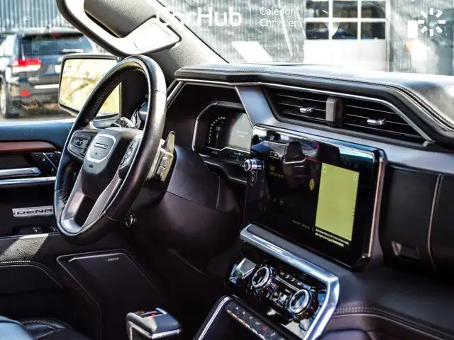 2023 GMC Sierra 1500 Denali 4WD Crew Cab 147 Diesel Sunroof in Cars & Trucks in Mississauga / Peel Region - Image 56