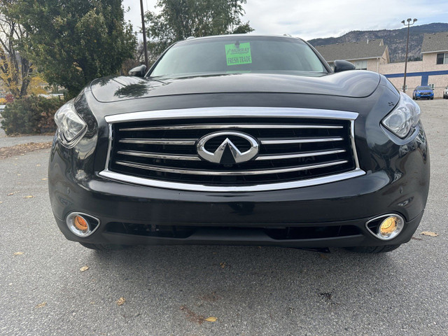 2014 INFINITI QX70 Premium in Cars & Trucks in Penticton - Image 2