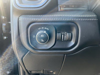 Recent Arrival! 12 Touchscreen, 17-Speaker harman/kardon Prem Sound, 4G LTE Wi-Fi Hot Spot, 6-Month... (image 8)