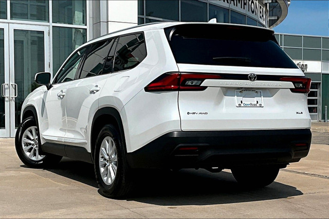 2024 Toyota Grand Highlander Hybrid XLE AWD in Cars & Trucks in Mississauga / Peel Region - Image 4