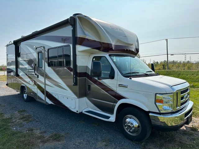  2020 Forest River Sunseeker 3040DS Motorisé classe B+ 2020 Fore in Travel Trailers & Campers in Lanaudière