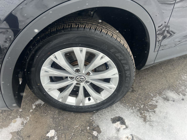 2020 Volkswagen Tiguan Trendline HEATED SEATS! BACKUP CAM! AP... in Cars & Trucks in Sudbury - Image 2