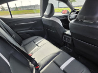 Black Artificial Leather, 18" Alloy Wheels, 6 Speakers, ABS brakes, Air Conditioning, Alloy wheels,... (image 7)