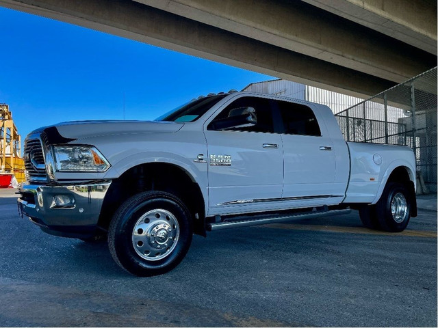 2017 Ram 3500 Limited MEGA CAB DRW 4WD DIESEL AISIN NAV 5TH PKG in Cars & Trucks in Delta/Surrey/Langley - Image 3