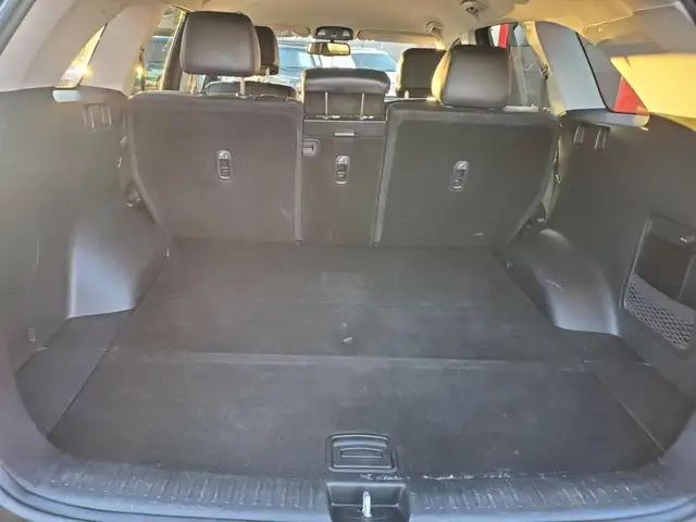 2017 Kia Sorento AWD EX Turbo *Leather / Rear View Camera* in Cars & Trucks in London - Image 9