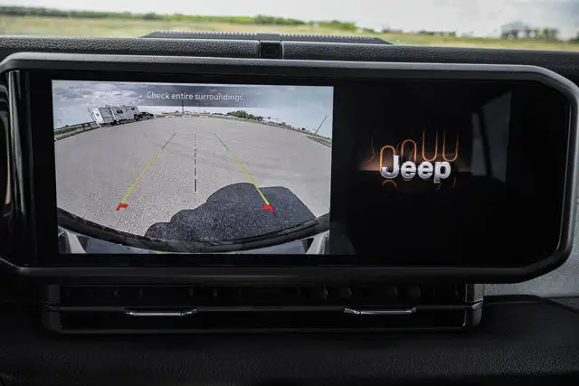 2024 Jeep Wrangler SPORT UNLIMITED 4X4 AUTOMATIC LOW LOW KMS in Cars & Trucks in Strathcona County - Image 9