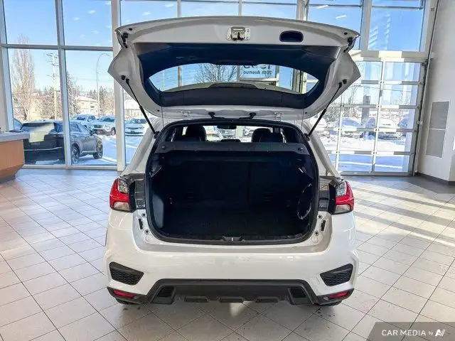 2024 Mitsubishi RVR GT | PANORMIC SUNROOF | BLIND SPOT in Cars & Trucks in Prince George - Image 22