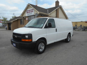 2008 Chevrolet Express Shelving and divider