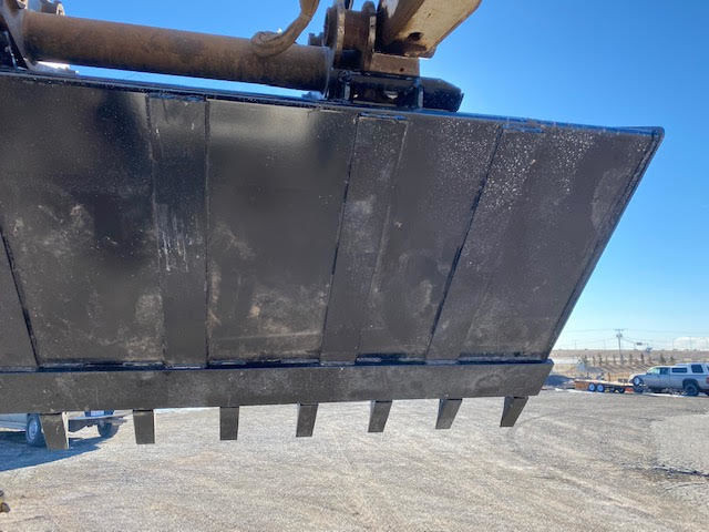 84" VIRNIG V60 SKID STEER TOOTH BUCKET - TRUE HEAVY DUTY! in Heavy Equipment in Strathcona County - Image 4