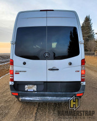 2010 MERCEDES BENZ Sprinter 2500 Cargo Van Mercedes MG5+MH1 3.0 L V6 diesel engine 5 speed automatic... (image 6)