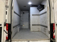 FORD TRANSIT 350 CARGO REEFER 2018 HR TOIT HAUT PLUSIEURS COMPARTIMENTS RÉFRIGÉRER ET CONGELATION SE... (image 6)