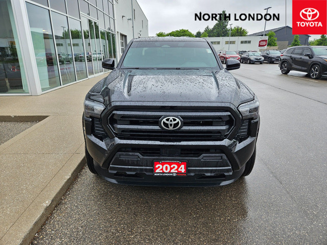 2024 Toyota Tacoma CLEAN CARFAX - ONE OWNER - AFTERMARKET TIR... in Cars & Trucks in London - Image 2