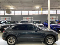 **MONTH-END SPECIAL!** FEATURING : AWD, HIGHLY EQUIPPED, VERY CLEAN! FINISHED IN DARK GRAY ON MATCHI... (image 4)
