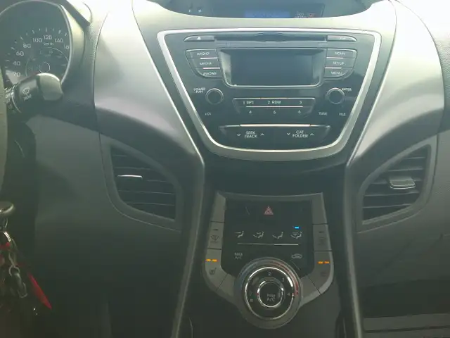2013 Hyundai Elantra GLS in Cars & Trucks in Ottawa - Image 14