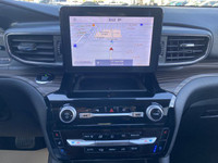 **WE WILL BEAT ANY DEALER IN THE CITY** Infinite Blue Metallic Tinted Clearcoat 2021 Ford Explorer L... (image 9)