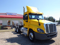 2016 FREIGHTLINER CASCADIA DAY CAB TRACTOR #8444