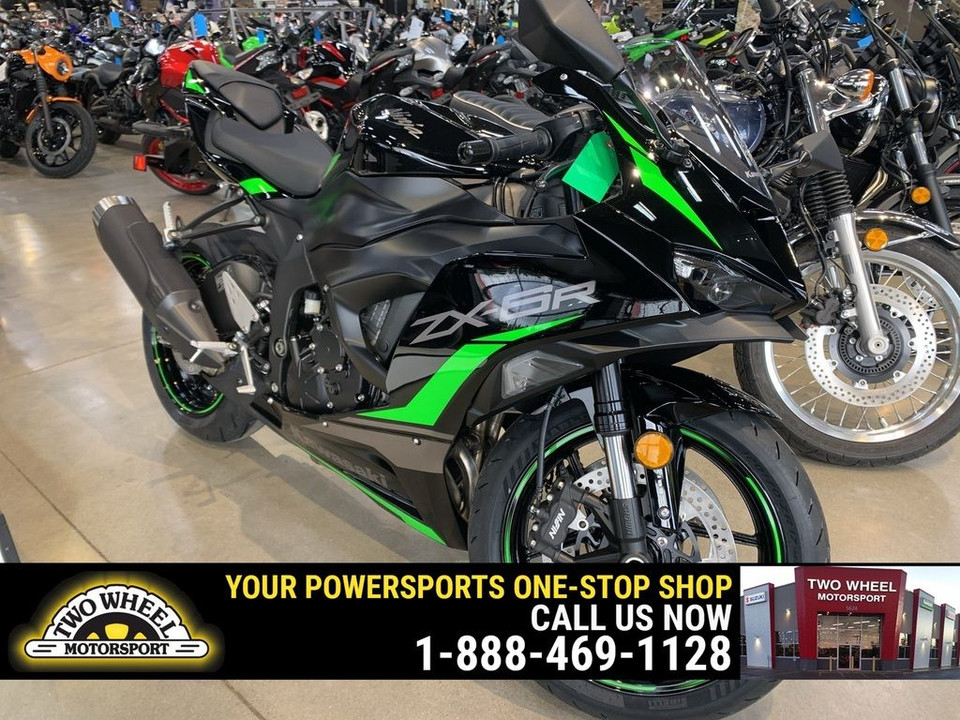 ●SZ. WIKD New Models Lake City Powersports Seattle, WA (206) 364-1372