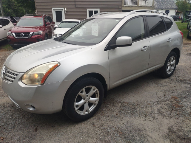 2009 Nissan Rogue SL in Cars & Trucks in Kingston