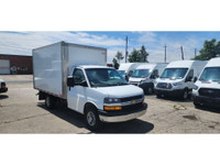 CERTIFIED AT NO ADDITIONAL COST! 2020 GMC Savana/Chevrolet Express G3500 12Ft Box Van. Single Rear W... (image 8)